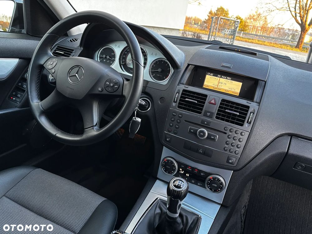 Mercedes-Benz Klasa C 180 Kompressor Avantgarde - 36