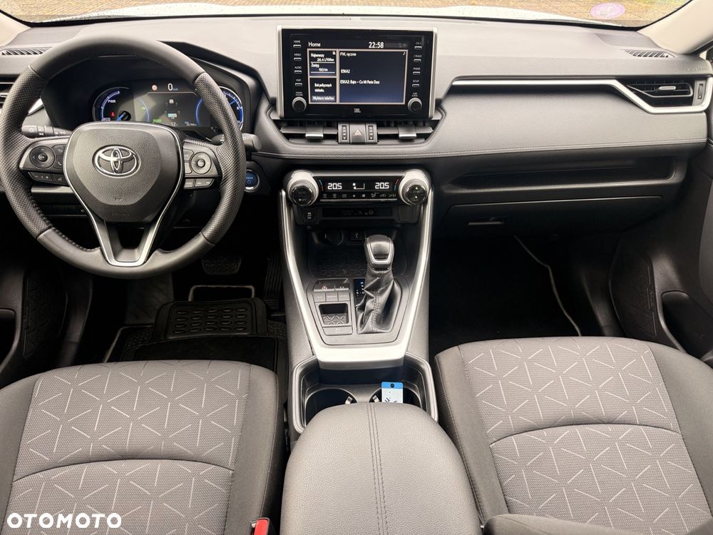 Toyota RAV4 - 10