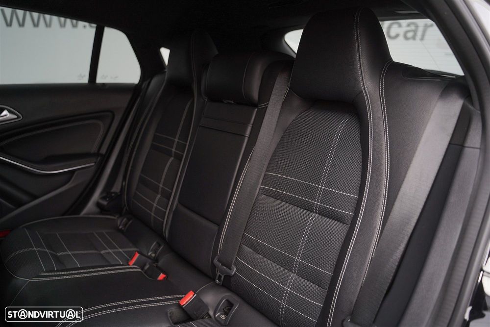 Mercedes-Benz CLA 220 d Shooting Brake Urban Aut. - 13