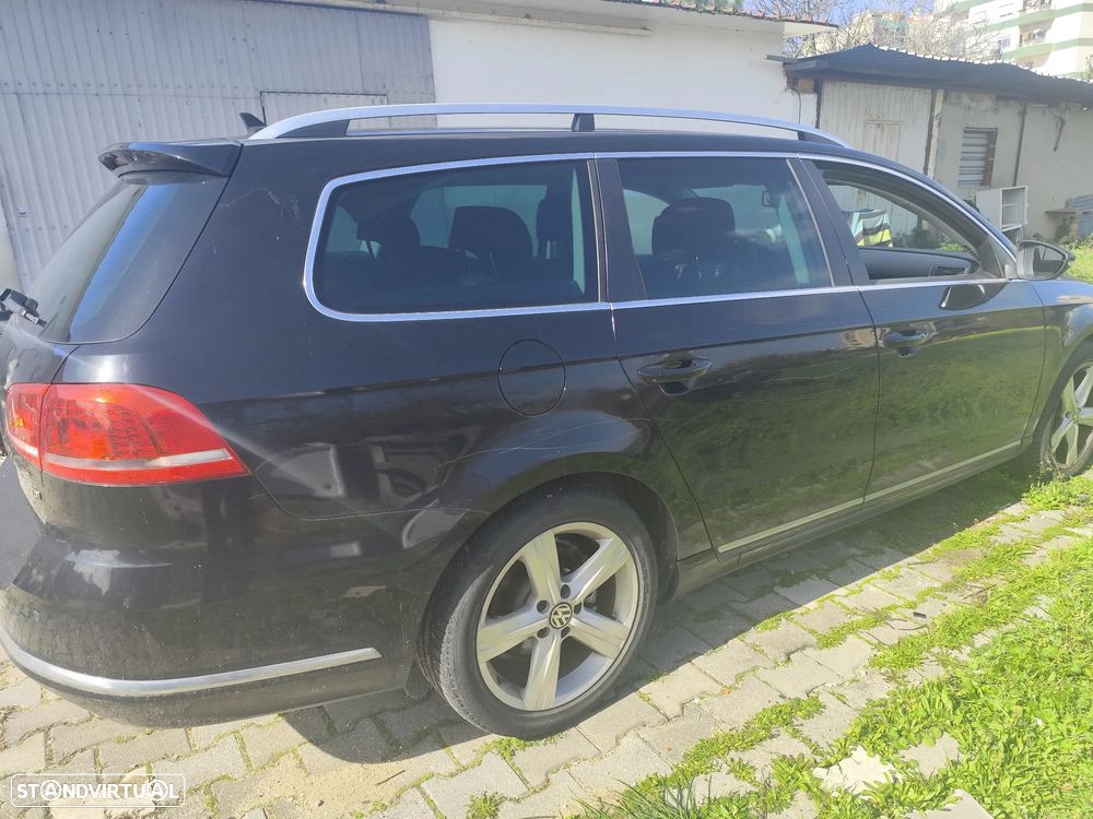 VW Passat Variant 1.6 TDI BlueMotion R-Line - 2