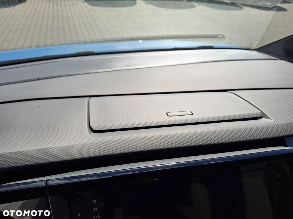 Volkswagen Multivan 2.0 TDI L1 Family DSG - 37