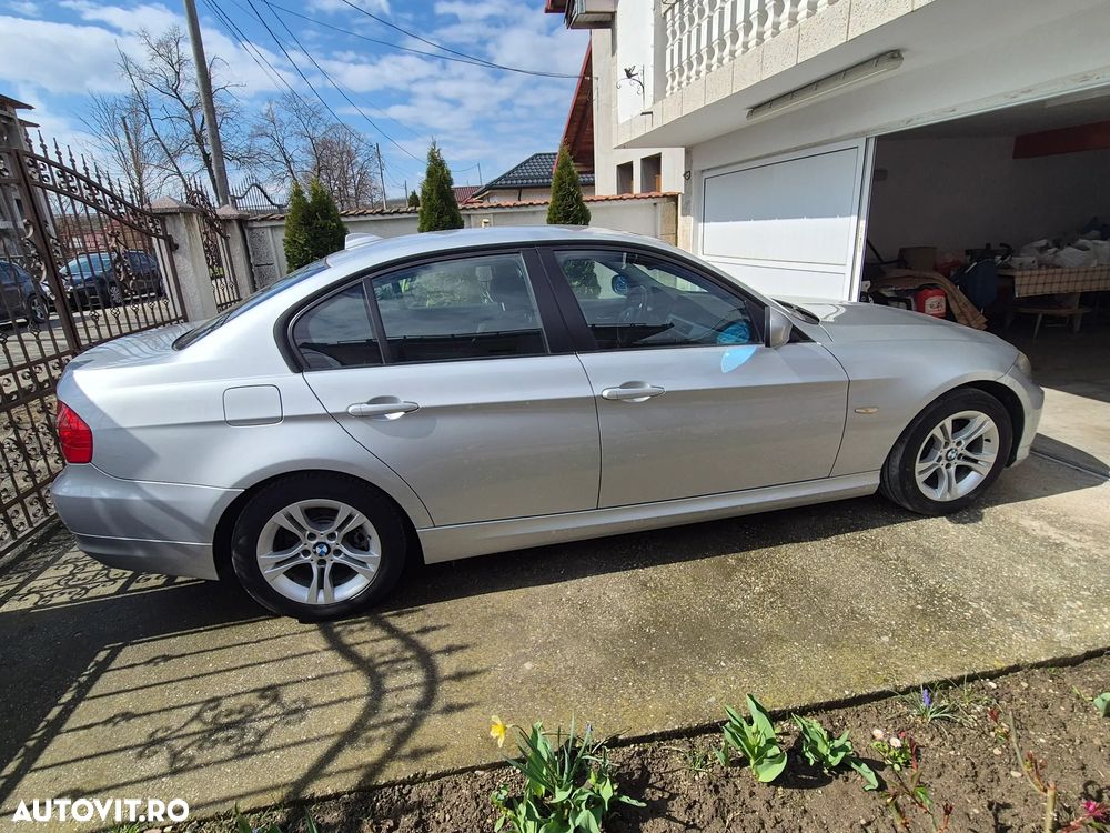 BMW Seria 3 318d - 17