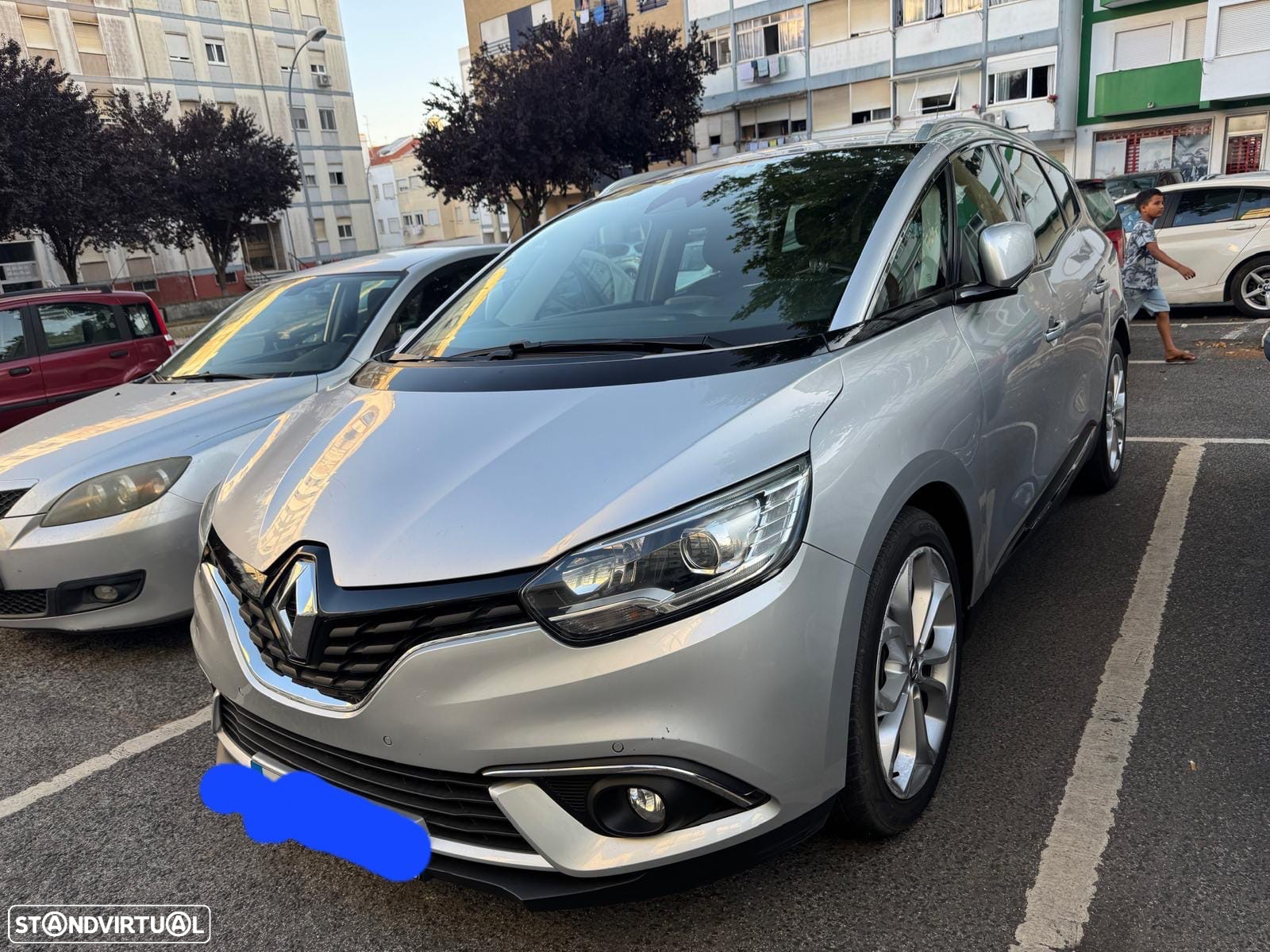 Renault Grand Scénic 1.5 dCi Luxe EDC SS - 2