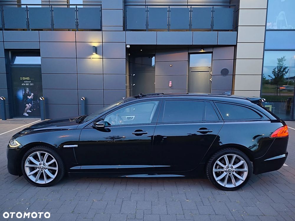 Jaguar XF 2.2 D R-Sport - 3