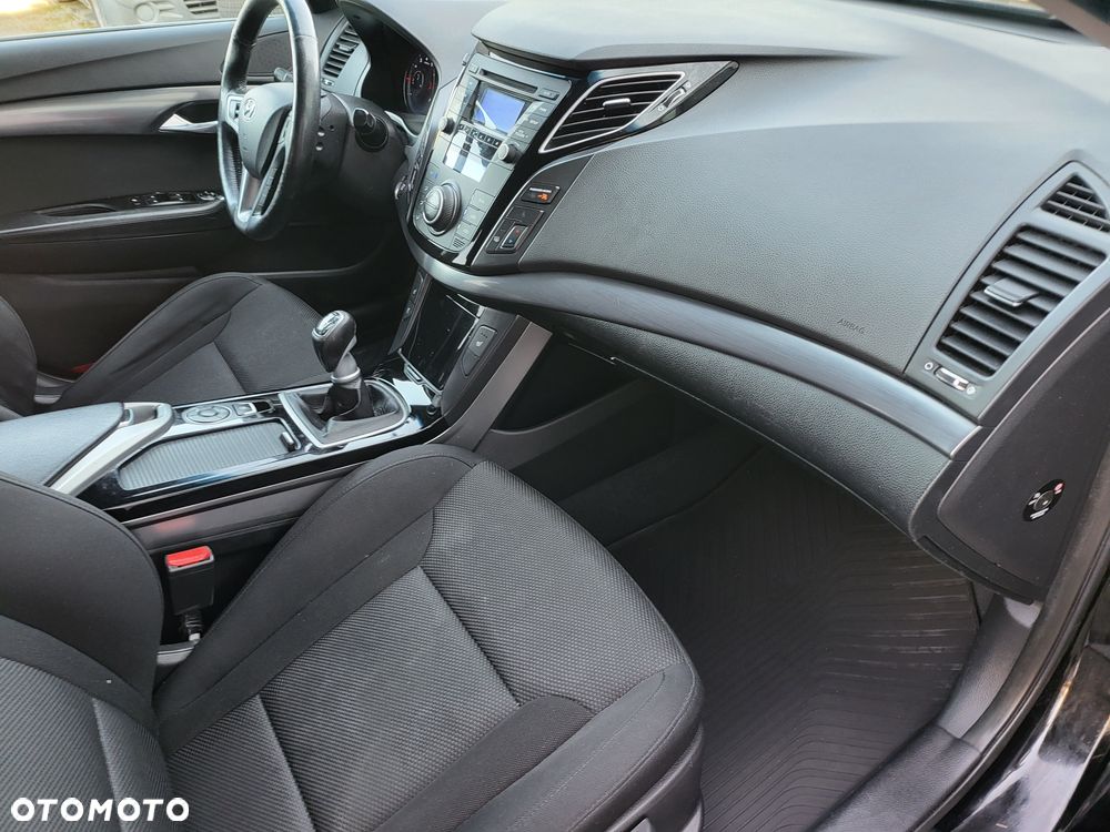 Hyundai i40 2.0 GDI Comfort + - 19