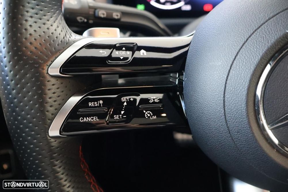 Mercedes-Benz A 250 e - 30