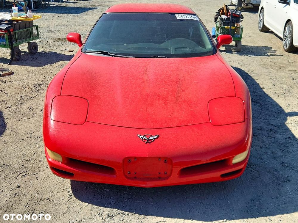 Chevrolet Corvette - 5