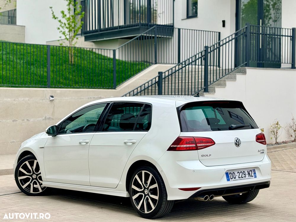 Volkswagen Golf - 5