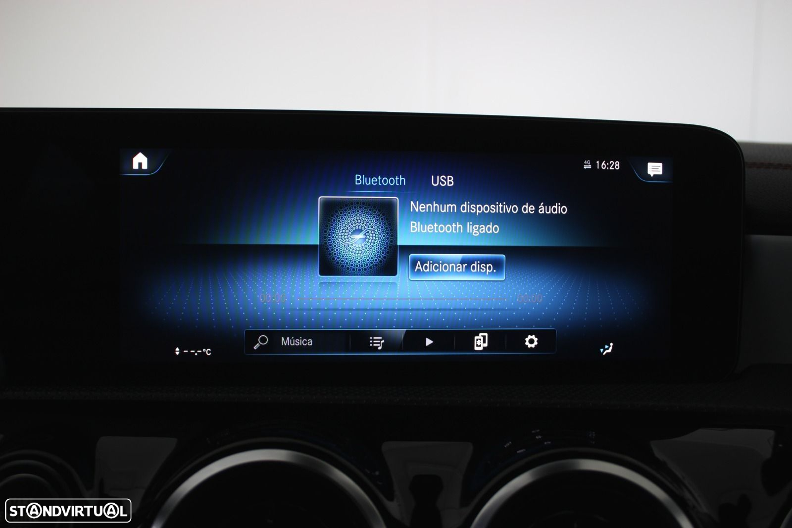 Mercedes-Benz CLA 180 d Shooting Brake AMG Line Aut. - 29