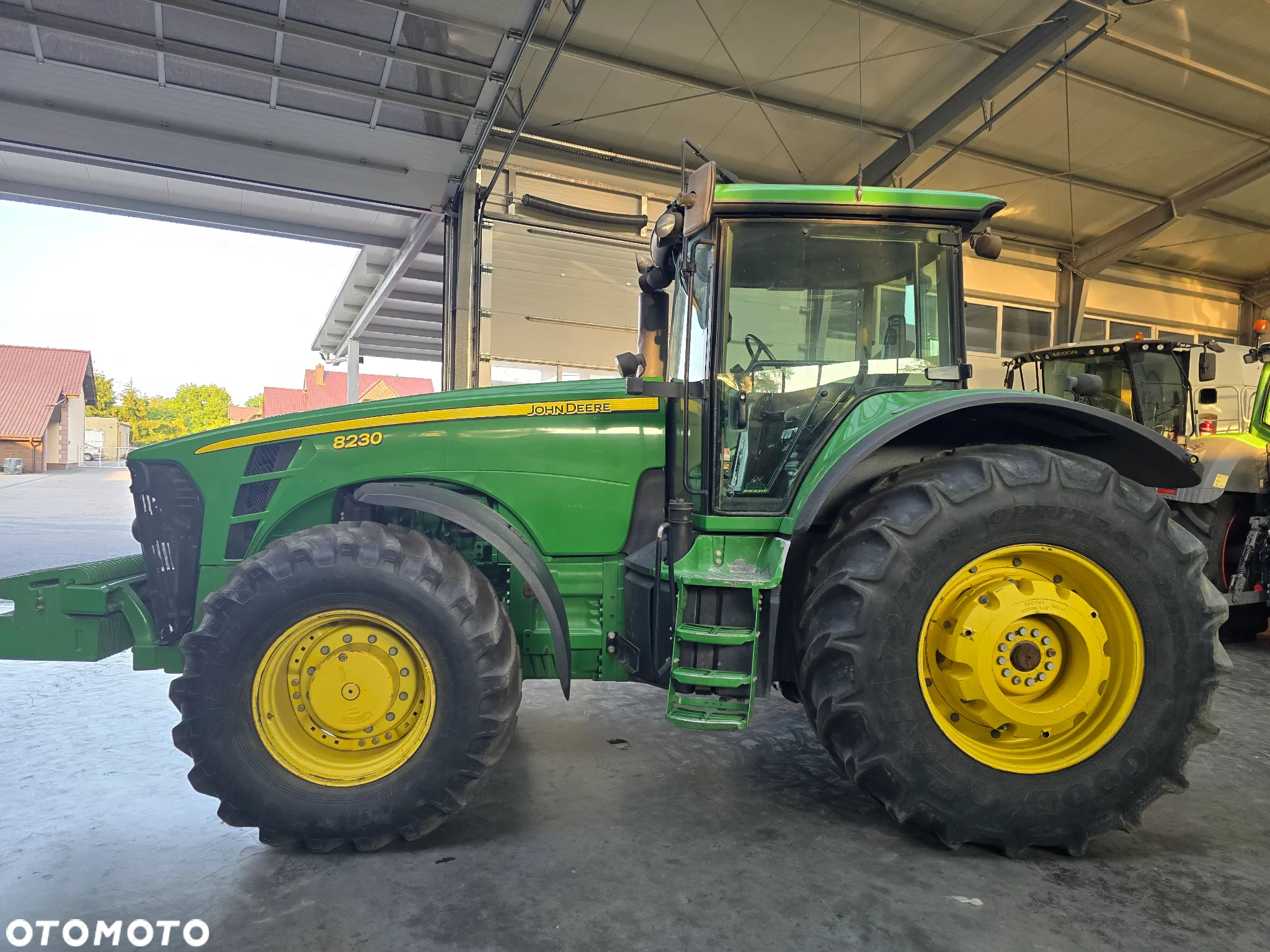 John Deere 8230 - 5