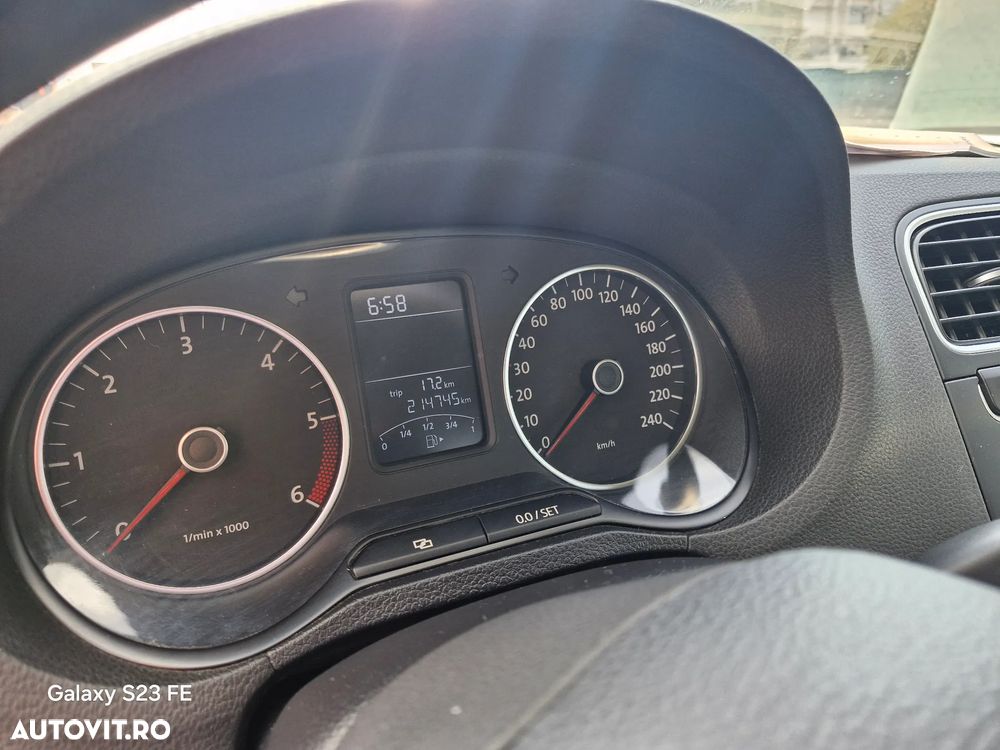 Volkswagen Polo 1.6 TDI Blue Motion Technology Comfortline - 5