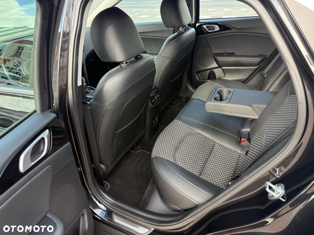 Kia XCeed 1.5 T-GDI L Business Line DCT - 18