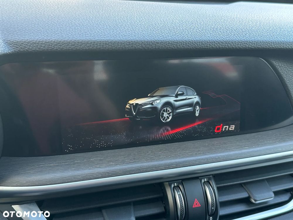 Alfa Romeo Stelvio 2.0 Turbo TI Q4 - 20