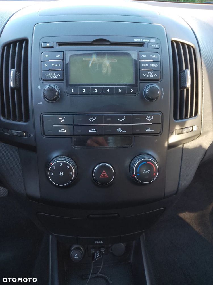 Hyundai i30 1.4 Classic EU5 - 12