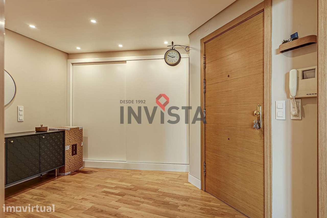 Apartamento renovado no Edificio Planicie - Grande imagem: 2/29