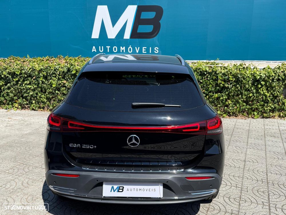 Mercedes-Benz EQA 250+ - 11