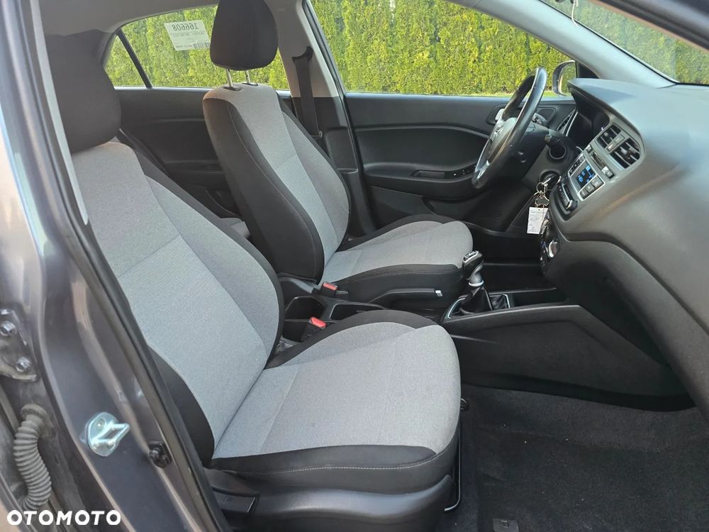 Hyundai i20 1.1 CRDi Passion - 13