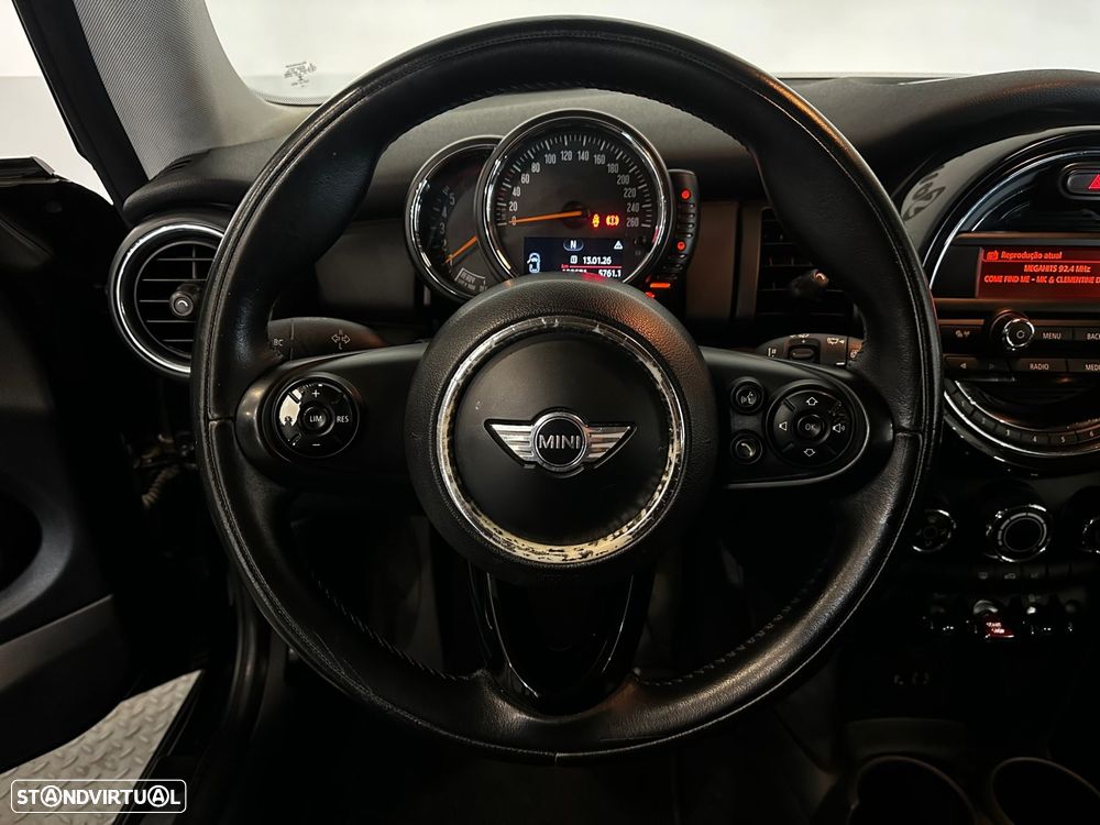 MINI 3 Portas One D - 16