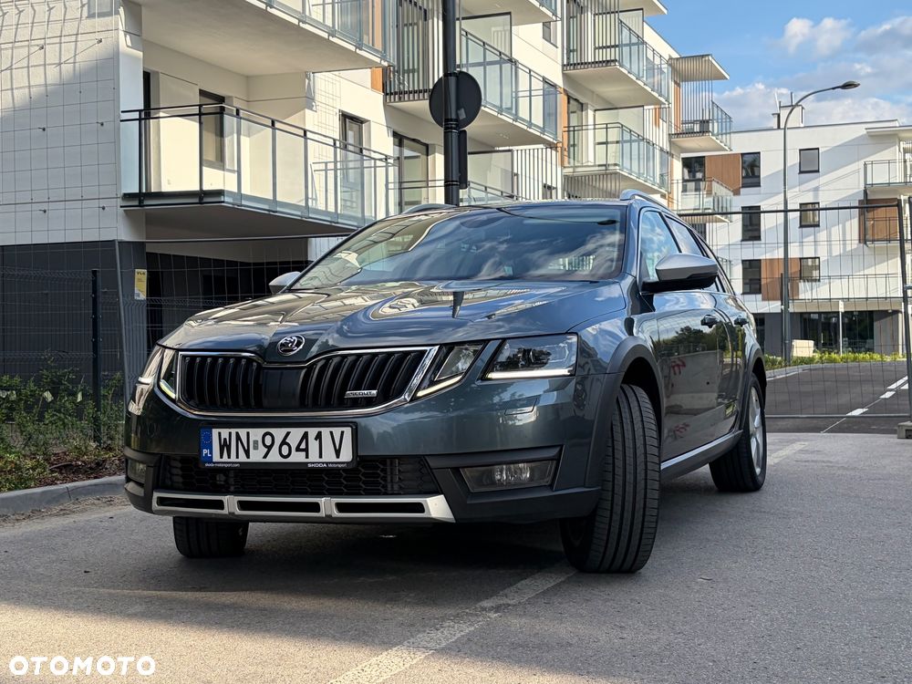 Skoda Octavia Scout 2.0 TDI 4x4 DSG - 1