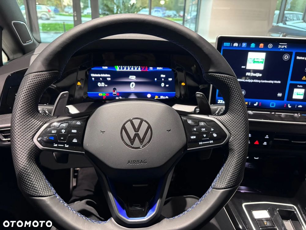 Volkswagen Golf - 15