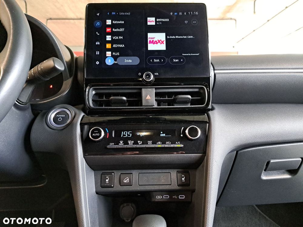 Toyota Yaris Cross Hybrid 1.5 Style AWD - 21