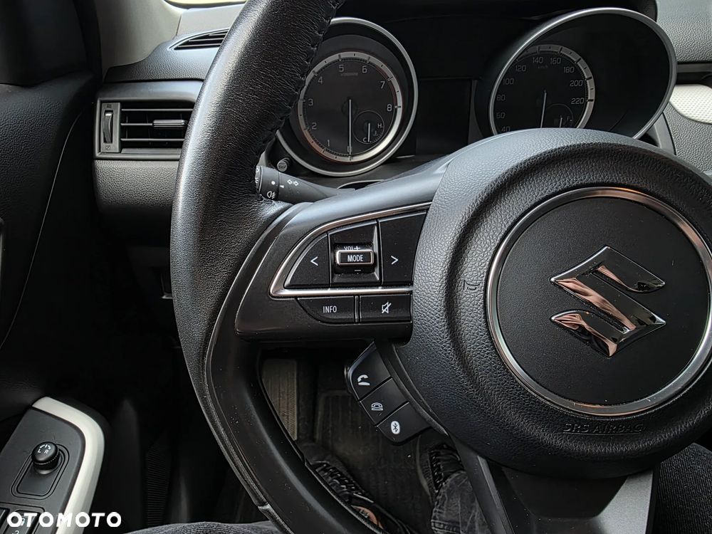 Suzuki Swift 1.2 Dualjet SHVS Premium - 11