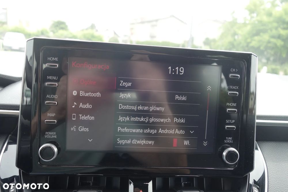 Toyota Corolla 1.8 Hybrid Comfort - 22