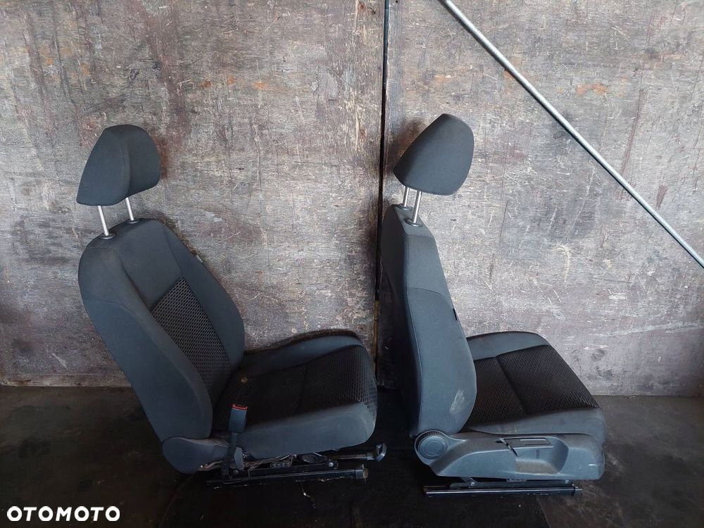 FOTELE KOMPLET LEWY PRAWY KANAPA TYŁ + BOCZKI VOLKSWAGEN GOLF VI HB 5D - 15