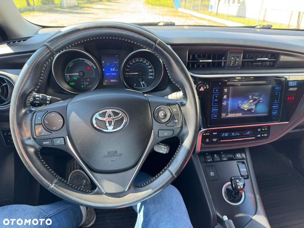 Toyota Auris Hybrid 135 Premium - 16