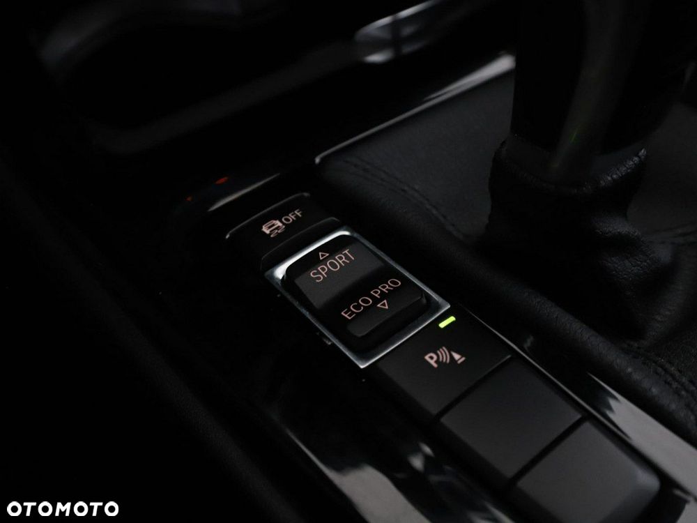 BMW X1 sDrive20d xLine - 29