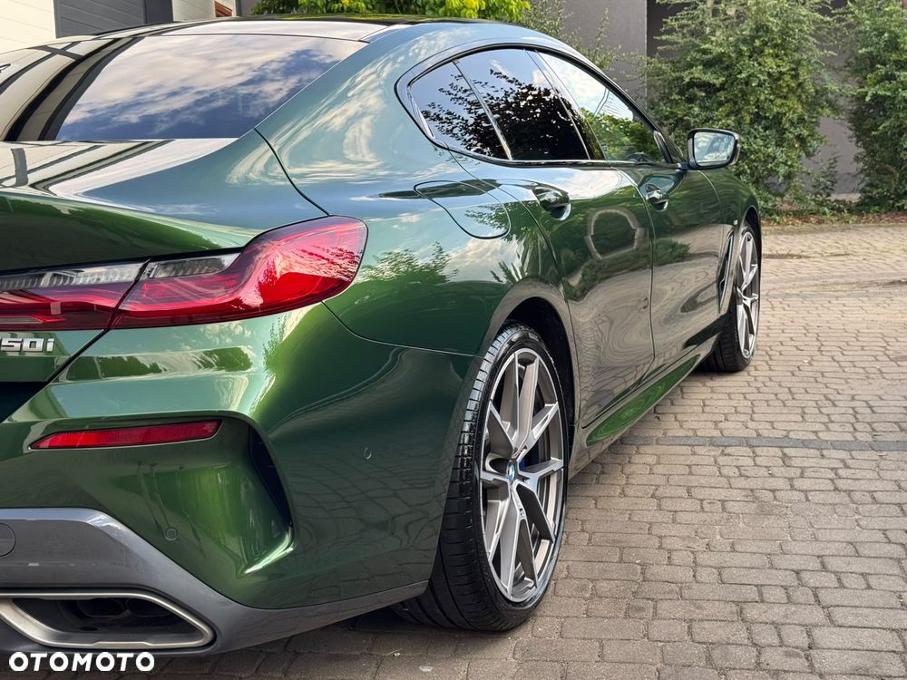 BMW Seria 8 - 23