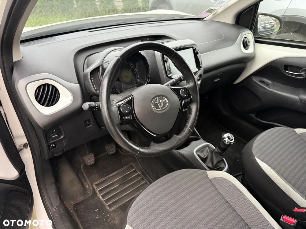 Toyota Aygo x - 7