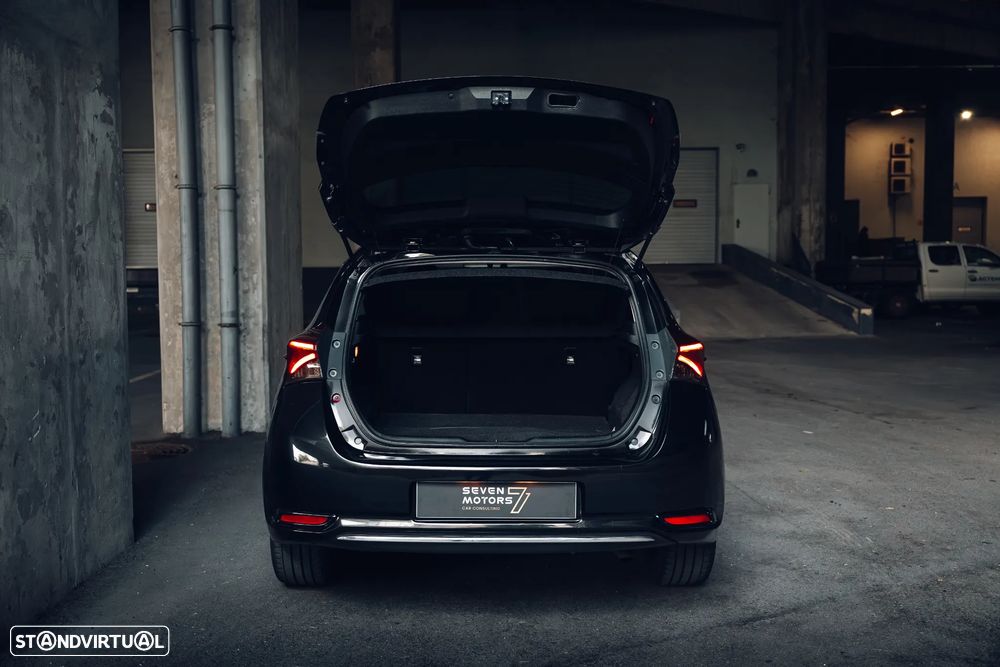 Toyota Auris 1.8 HSD Sport+Navi - 15