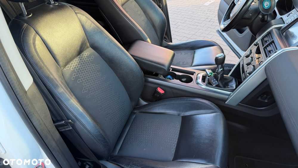 Land Rover Discovery Sport 2.0 eD4 HSE - 16