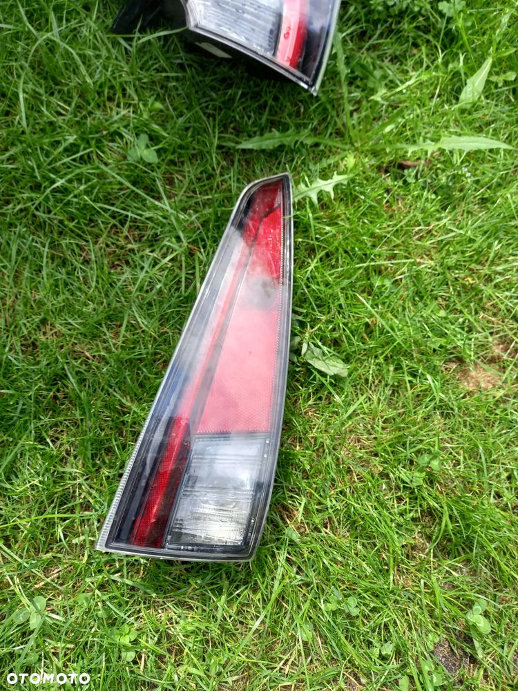 Lampy toyota prius IV - 7