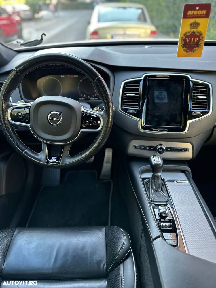 Volvo XC 90 D5 AWD Geartronic RDesign - 8