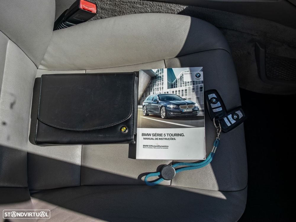 BMW 520 d Line Luxury - 32
