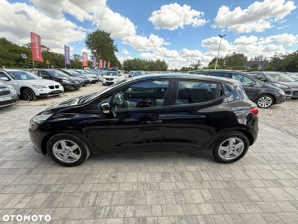 Renault Clio 1.2 16V 75 Collection - 18