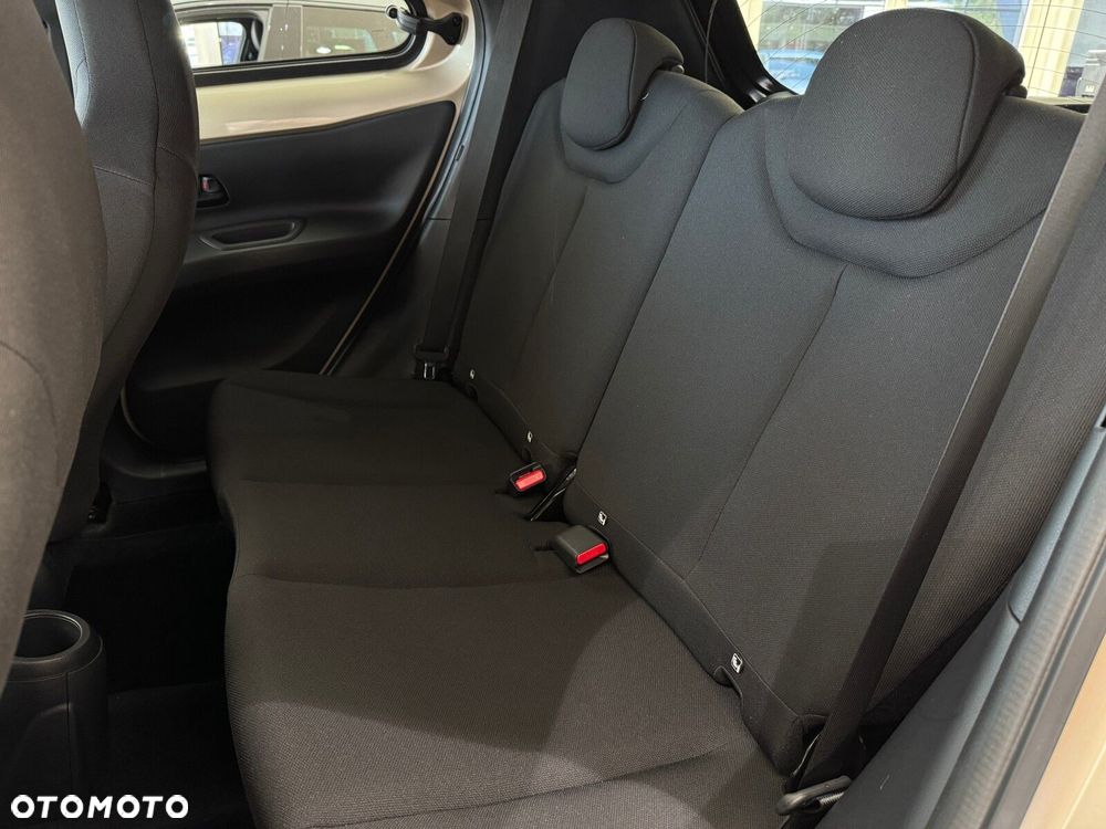 Toyota Aygo X 1.0 VVT-i Style CVT - 13