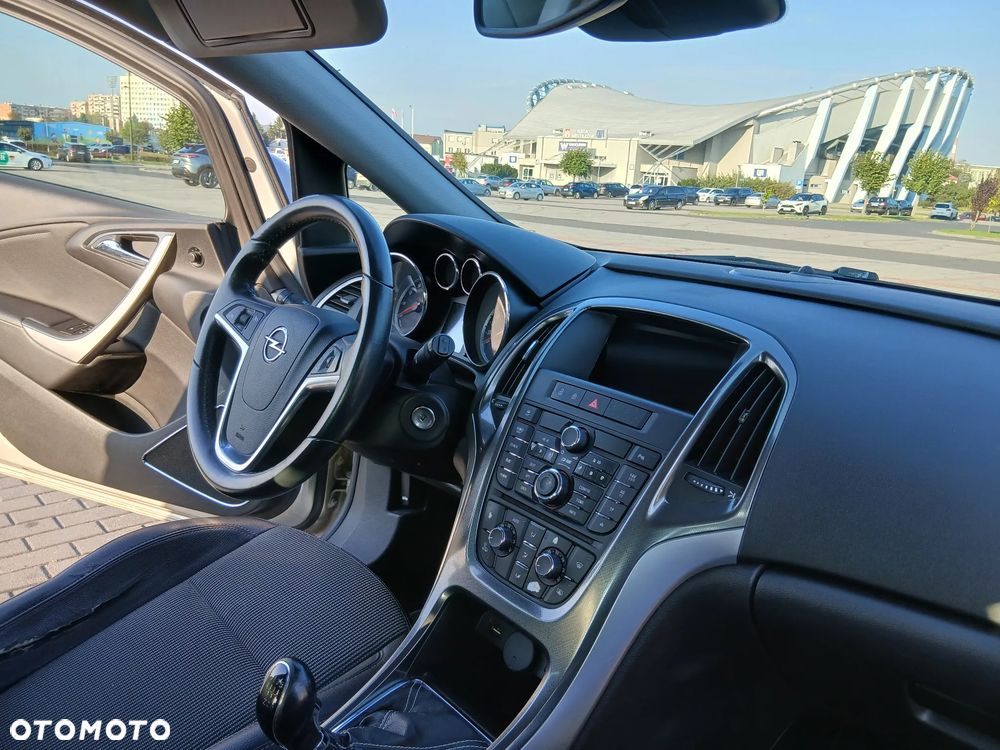 Opel Astra 2010