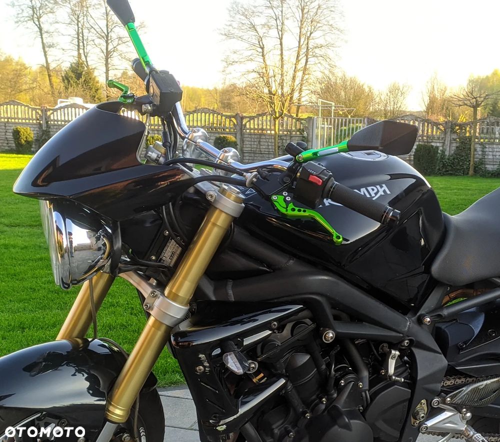 Triumph Street Triple - 7