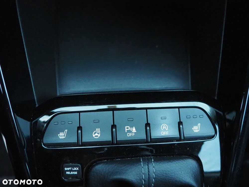 Kia Stonic 1.0 T-GDI DCT OPF Platinum Edition - 36