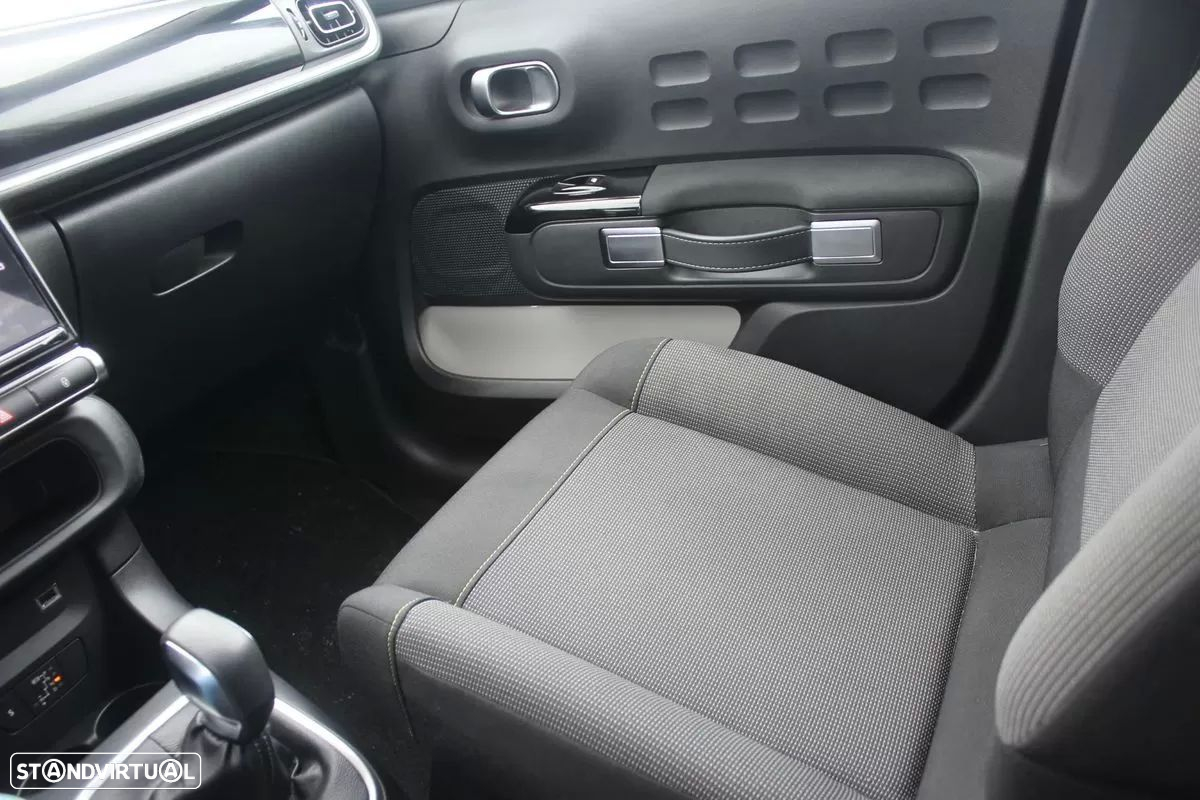 Citroën C3 1.2 PureTech Shine EAT6 - 16