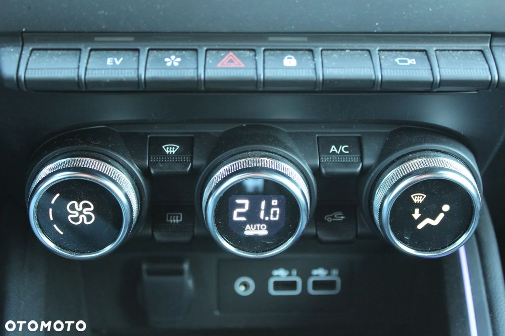 Renault Clio 1.6 E-TECH Intens - 22