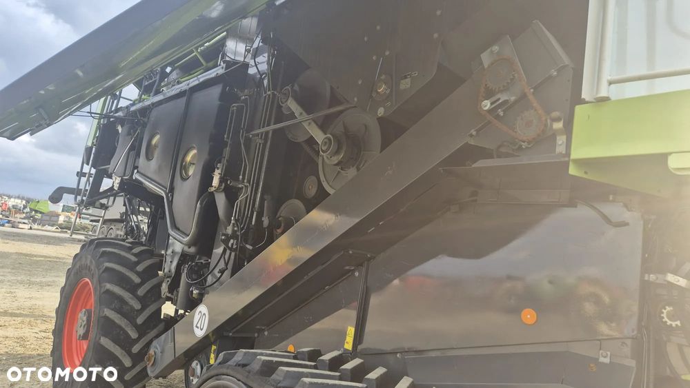 Claas Lexion 780TT(4X4) z hederem - 17