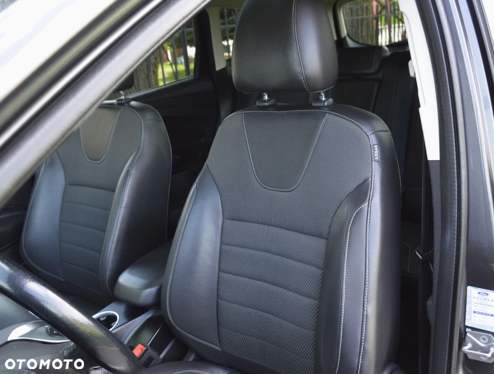 Ford Kuga - 15