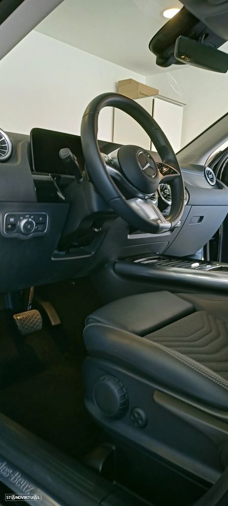 Mercedes-Benz GLA 180 d 8G-DCT Progressive Advanced - 17