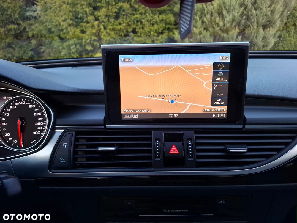 Audi A6 Allroad - 15