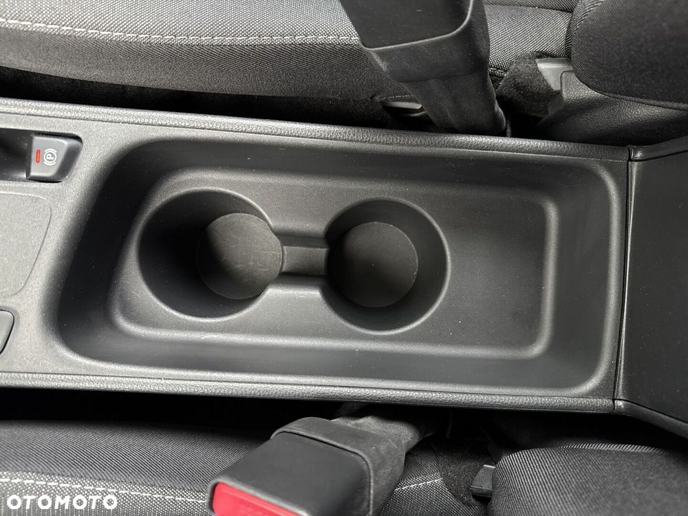 Toyota Yaris Hybrid 1.5 Style - 22