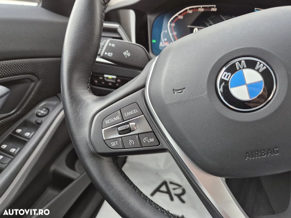 BMW Seria 3 320d xDrive AT MHEV - 16